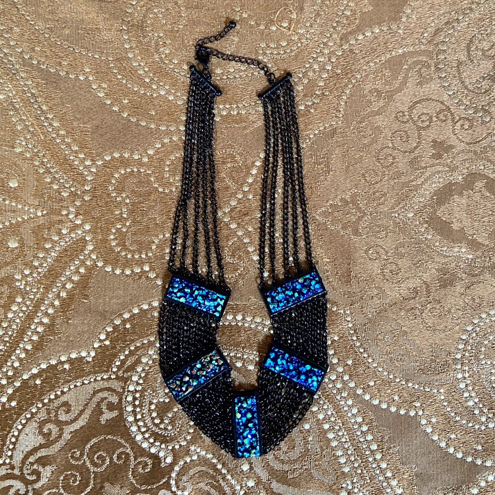 🎁 3 for $15 item Black necklace w/ turquoise gems